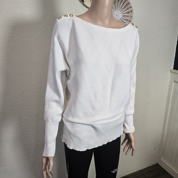 Lauren Ralph Lauren Boatneck Sweater Medium White With Gold Buttons - Picture 9 of 11